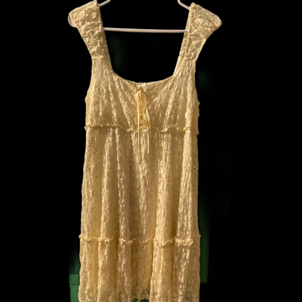 Yellow Lace Sleeveless Dress